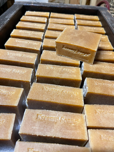 Manuka Honey Bar - Kreamy Soaps